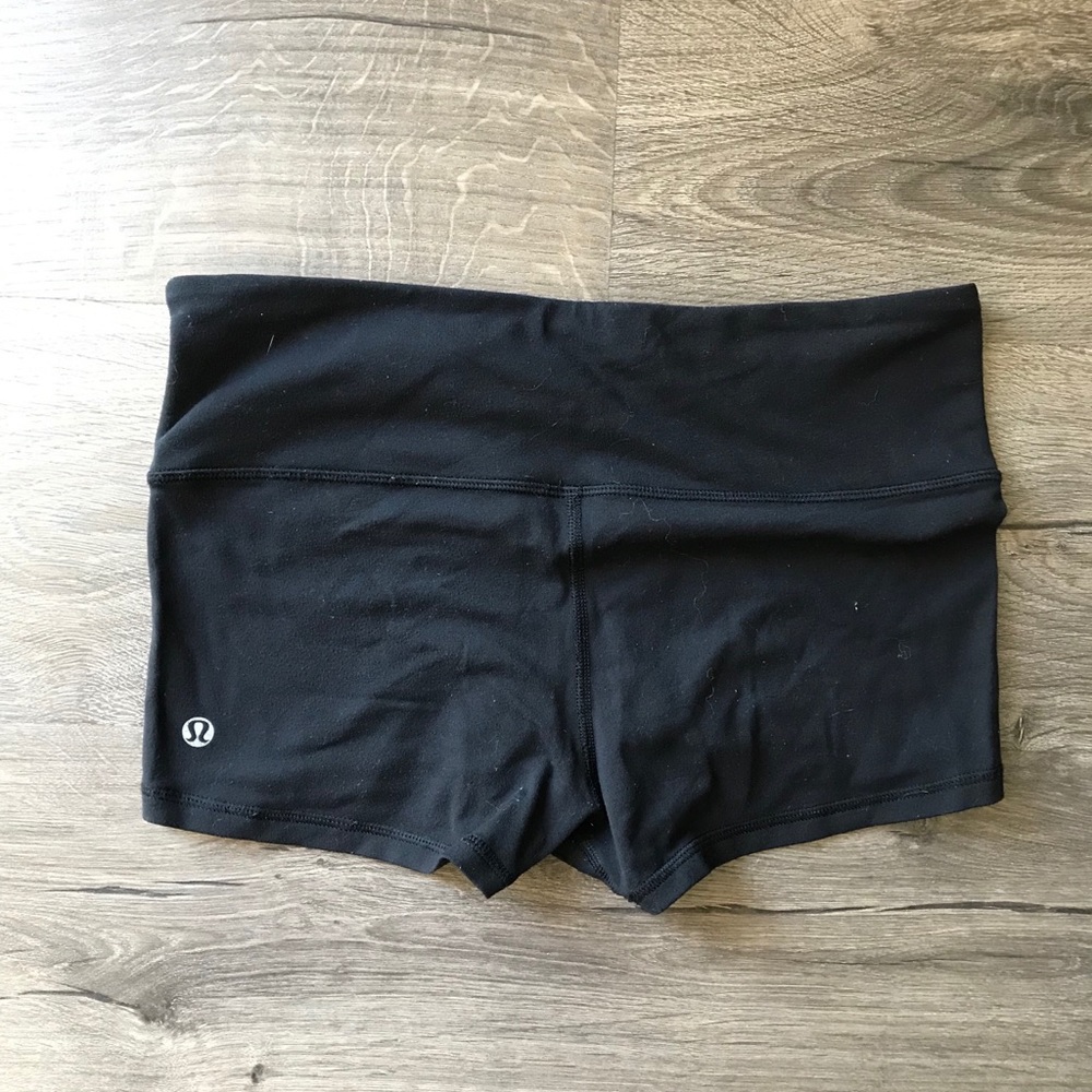 Lululemon booty shorts/spandex